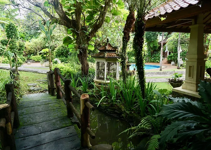 Gunung Paradis Retreat Villa