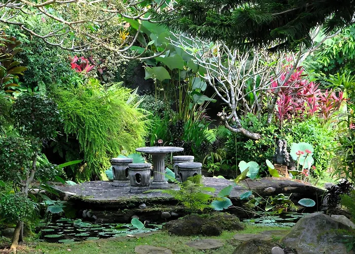Gunung Paradis Retreat