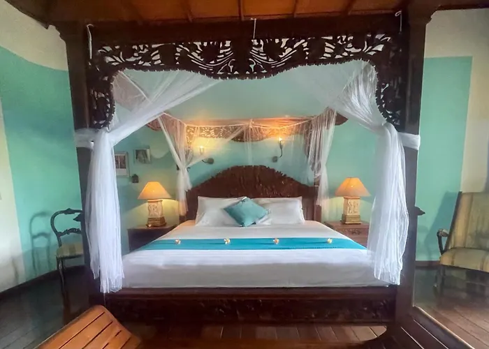 Gunung Paradis Retreat