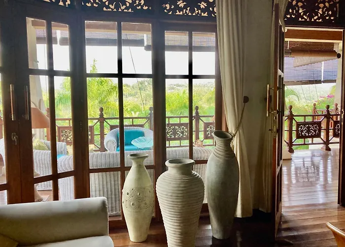 Gunung Paradis Retreat *