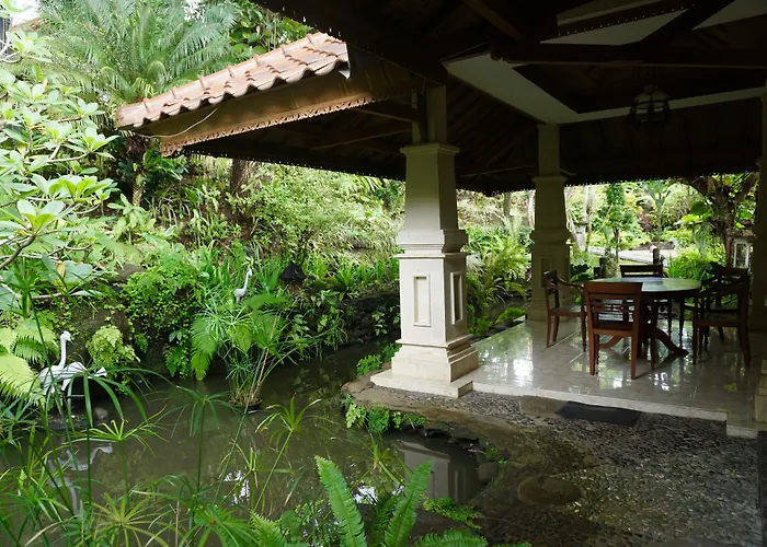 Gunung Paradis Retreat Villa